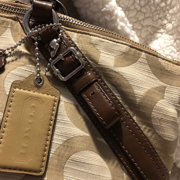 Coach Bag - Picture 3 of 5